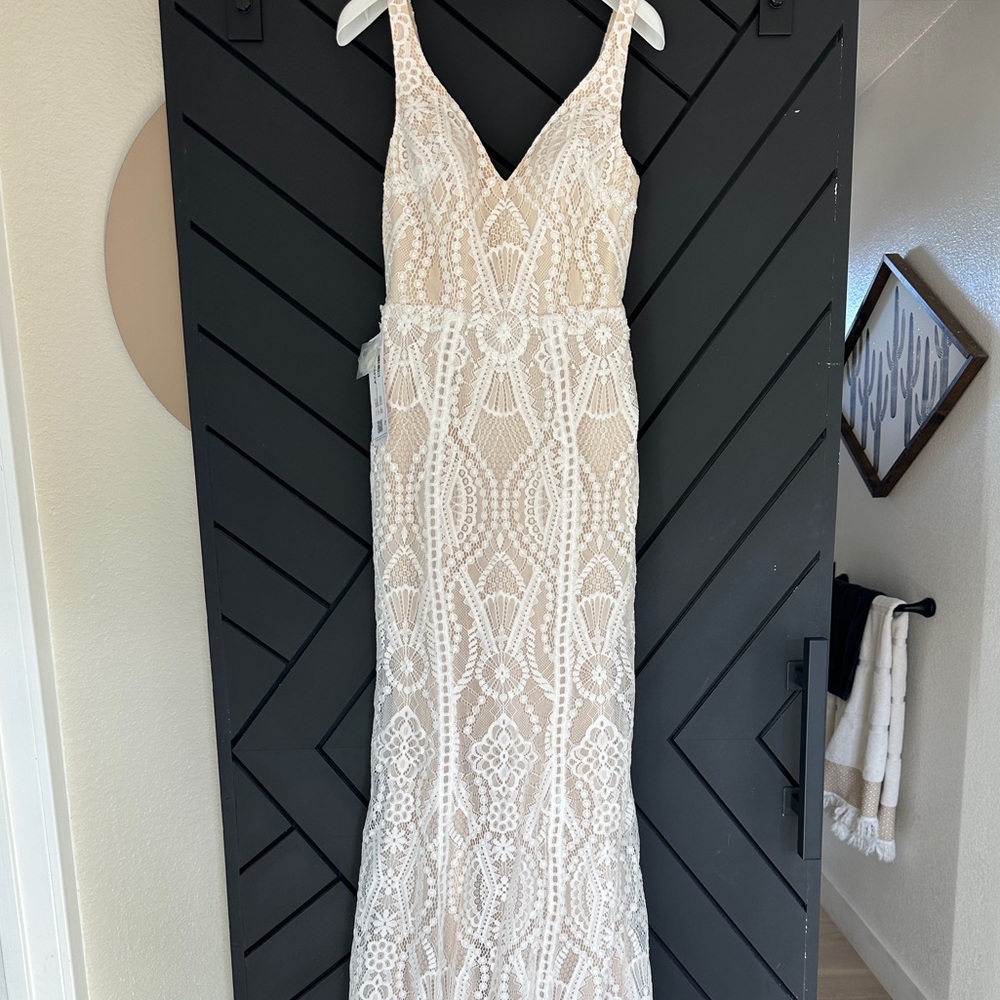 Wedding dress